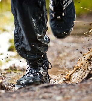 Running in muddy terrain